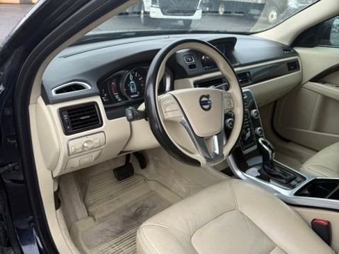 Used 2016 Volvo XC70 T5 Premier w/ Proximity Package image 15