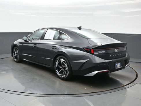 Certified 2026 Hyundai Sonata SEL AWD/4WD image 4