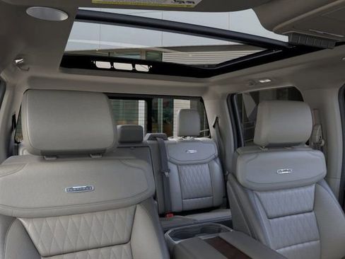 New 2026 Ford F250 Platinum w/ Platinum Plus Package image 22