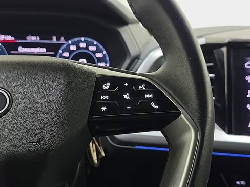 Used 2024 Audi Q4 e-tron Premium Plus w/ Premium Plus image 19