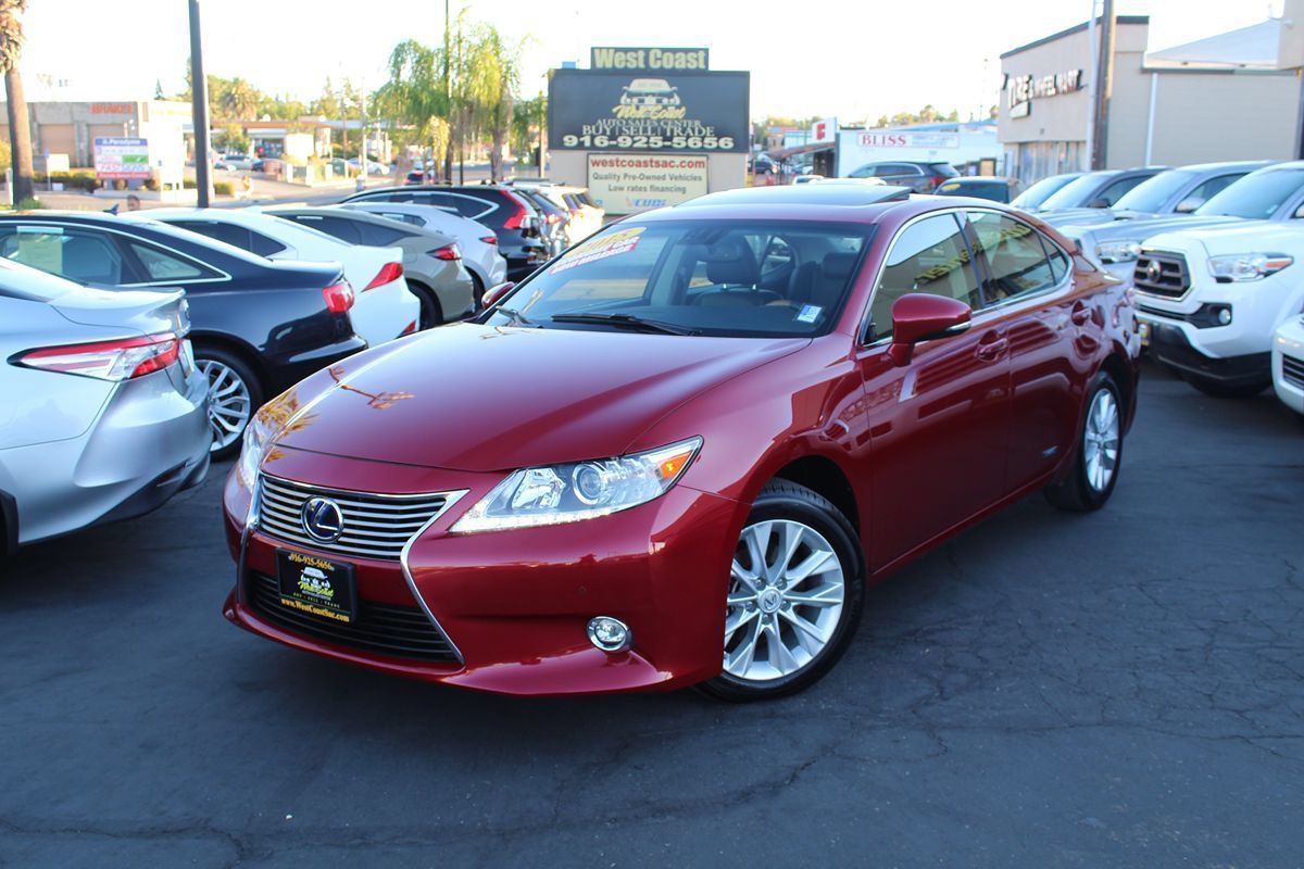 Used 2015 Lexus ES 300h w/ Navigation System Package FWD image 41