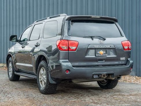 Used 2013 Toyota Sequoia SR5 image 4