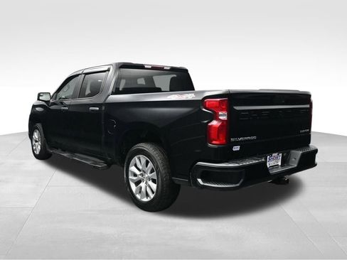 Used 2020 Chevrolet Silverado 1500 Custom w/ Custom Value Package AWD/4WD image 3