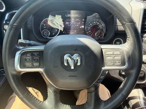 Used 2022 RAM 2500 Laramie AWD/4WD image 5