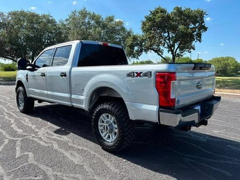 Used 2017 Ford F250 XLT w/ Camper Package AWD/4WD image 5