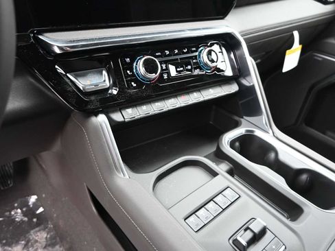 New 2026 GMC Sierra 3500 Denali w/ Denali Reserve Package image 14