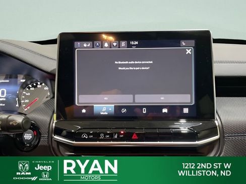 New 2026 Jeep Compass Latitude AWD/4WD image 25