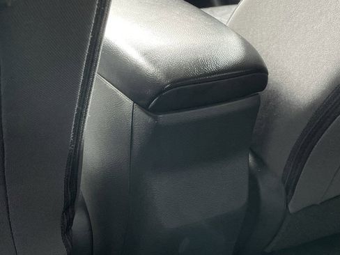 Used 2025 Nissan Kicks SV image 24