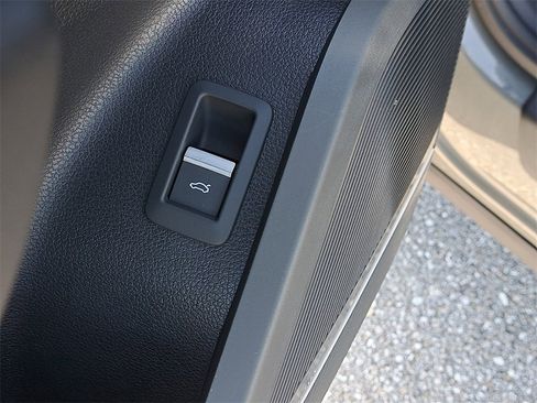 Certified 2023 Audi SQ5 Premium Plus w/ Premium Plus Package image 20