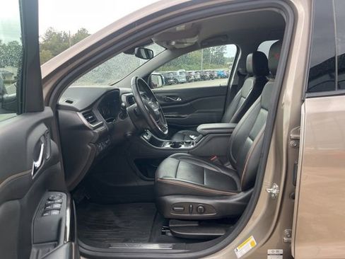 Used 2023 GMC Acadia AT4 w/ Technology Package image 31