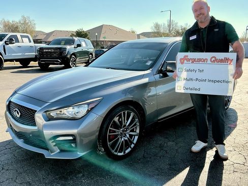 Used 2017 INFINITI Q50 Red Sport 400 image 1