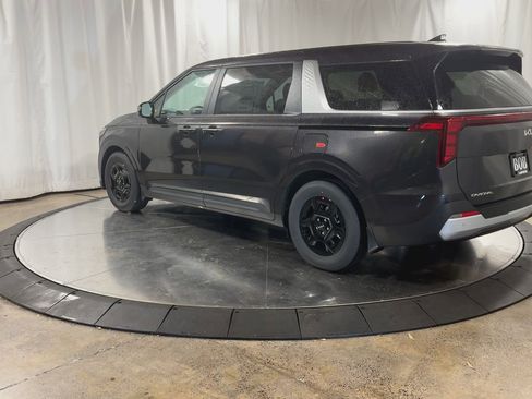 New 2026 Kia Carnival image 8