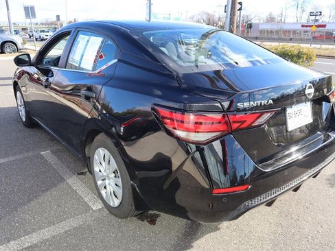 Certified 2025 Nissan Sentra S image 8