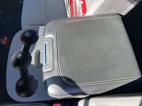 Used 2024 RAM 1500 Classic SLT image 18