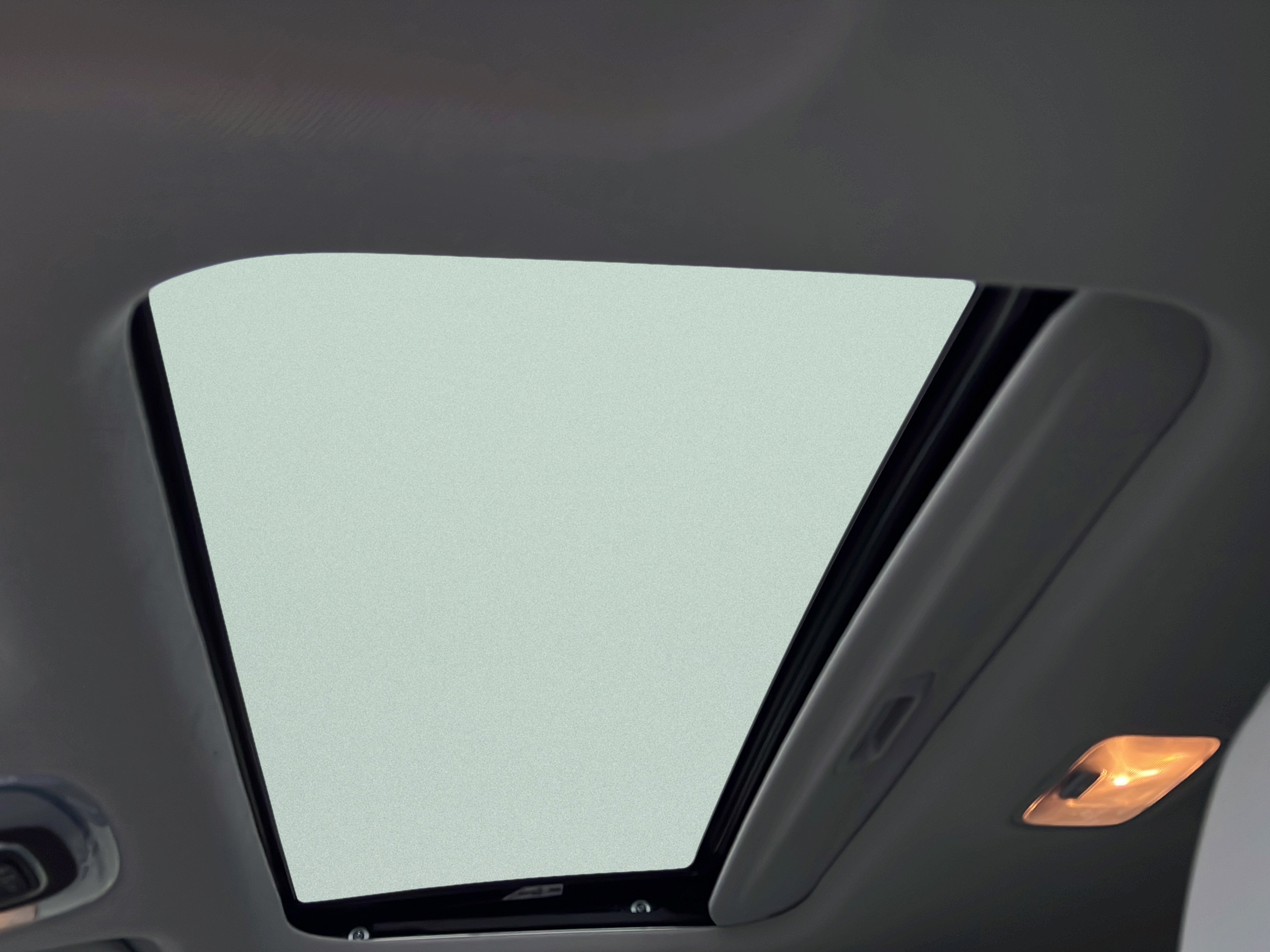 Certified 2025 Hyundai Elantra Limited FWD image 21