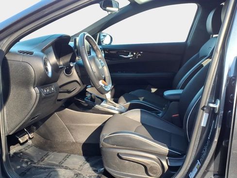 Used 2023 Kia Forte GT-Line image 8