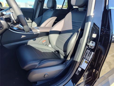 New 2026 Mercedes-Benz GLC 300 4MATIC image 6