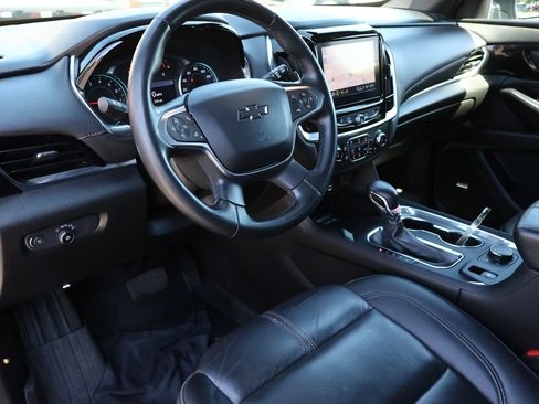 Used 2023 Chevrolet Traverse RS w/ LPO, Floor Liner Package AWD/4WD image 3