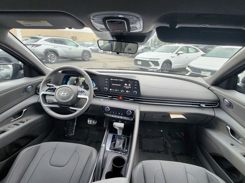 New 2026 Hyundai Elantra Sport image 30