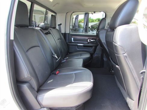 Used 2016 RAM 3500 Laramie w/ Convenience Group AWD/4WD image 26