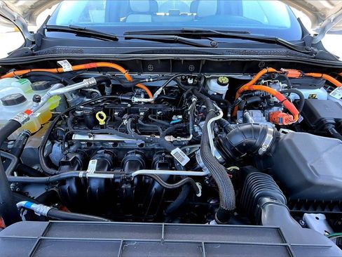 Used 2023 Ford Escape SE image 10