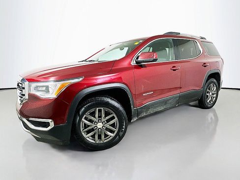 Used 2017 GMC Acadia SLT image 3