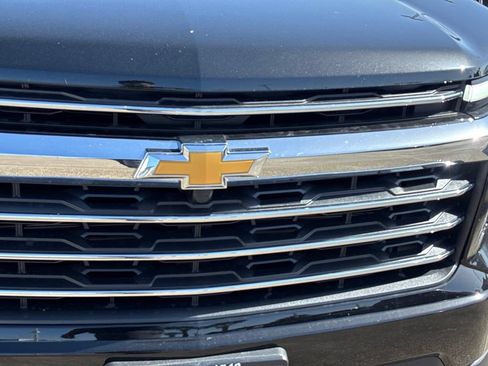 New 2026 Chevrolet Traverse LT w/ Sun and Wheel Package FWD image 4