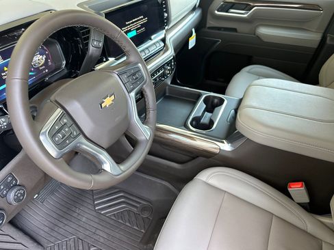 New 2026 Chevrolet Silverado 2500 LT w/ All Star Edition AWD/4WD image 10