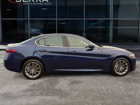Used 2020 Alfa Romeo Giulia AWD w/ Cold Weather Package image 6
