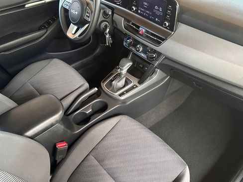 Certified 2024 Kia Seltos LX AWD/4WD image 16