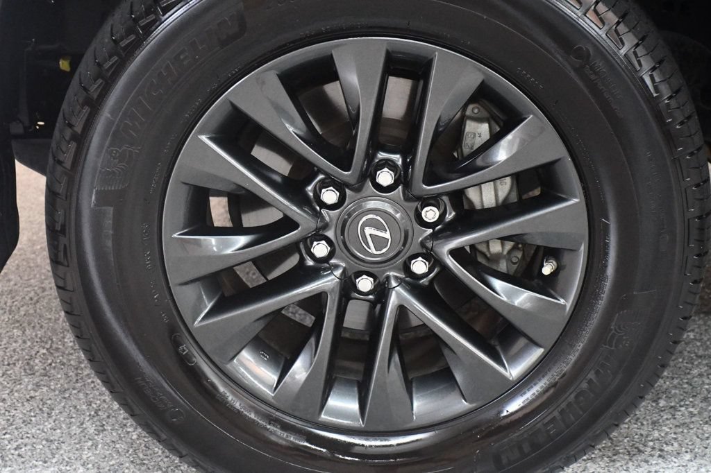 Used 2023 Lexus GX 460 Premium AWD/4WD image 18