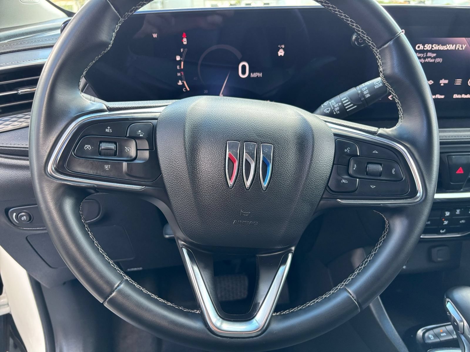 Used 2025 Buick Encore GX Preferred AWD/4WD image 26