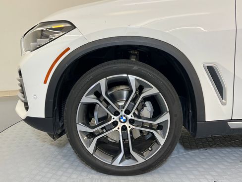 Certified 2021 BMW X5 sDrive40i w/ Premium Package image 10