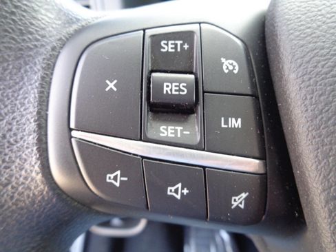 Used 2024 Ford Transit 350 XLT RWD image 33