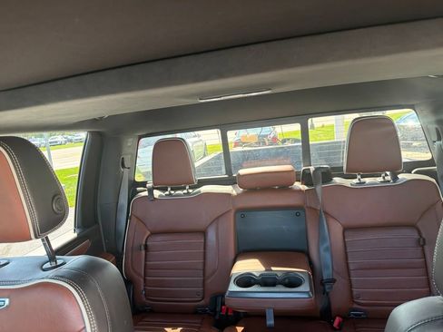 Used 2024 GMC Sierra 3500 Denali Ultimate AWD/4WD image 12