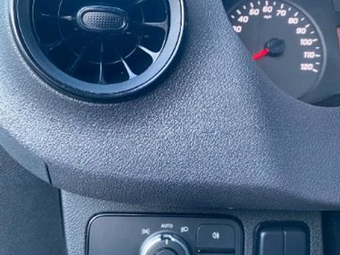 Used 2019 Mercedes-Benz Sprinter 144 image 22
