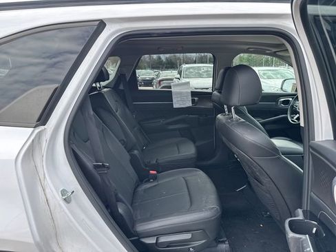 Used 2023 Kia Sorento SX image 12