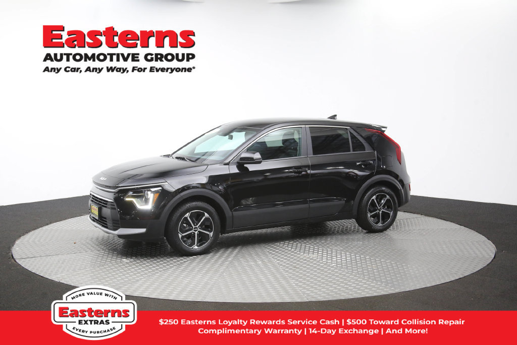 Used 2025 Kia Niro LX FWD image 56