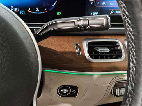 Used 2021 Mercedes-Benz GLE 350 4MATIC image 34