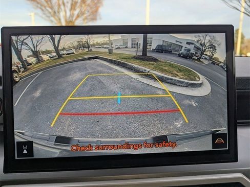 Used 2024 Toyota Tacoma TRD Off-Road image 25