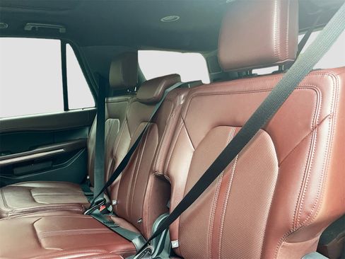 Used 2024 Ford Expedition Limited image 26