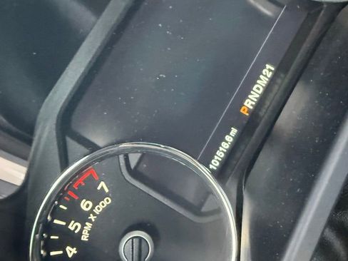 Used 2016 Ford F150 Platinum w/ Equipment Group 701A Luxury image 14