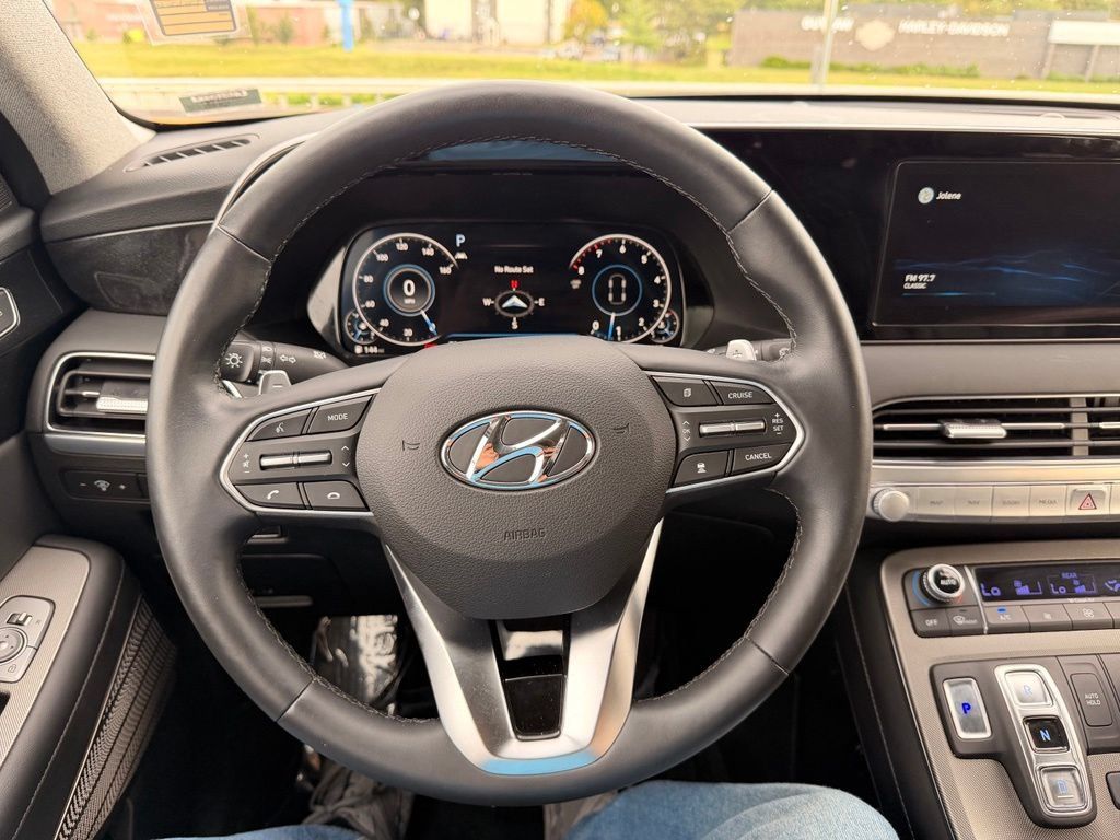Used 2022 Hyundai Palisade Limited AWD/4WD image 15