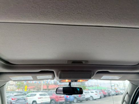 Used 2020 Nissan Frontier PRO-4X w/ Pro-4x Utility Package image 17