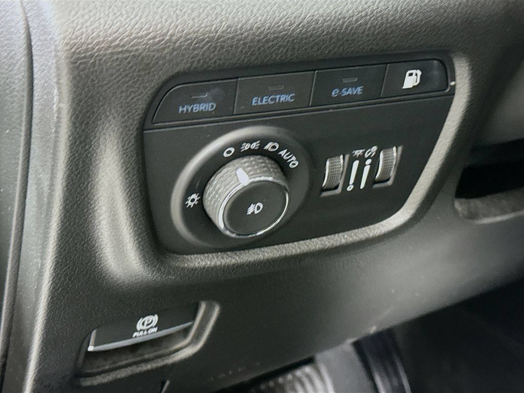 Used 2023 Jeep Grand Cherokee Overland AWD/4WD image 20
