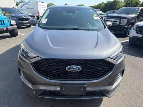Used 2024 Ford Edge ST-Line w/ Class II Trailer Tow Package AWD/4WD image 2
