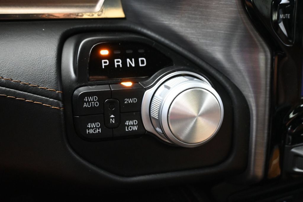 Used 2019 RAM 1500 Limited AWD/4WD image 7