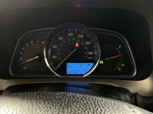 Used 2014 Toyota RAV4 Limited AWD/4WD image 26