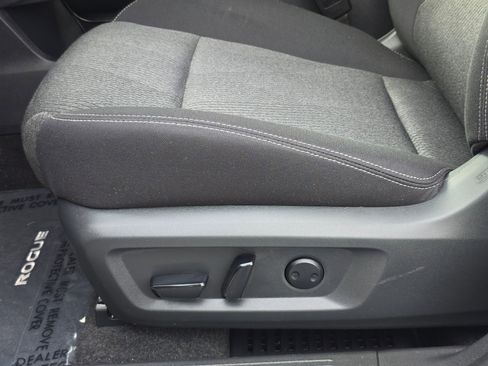 Used 2024 Nissan Rogue SV AWD/4WD image 24