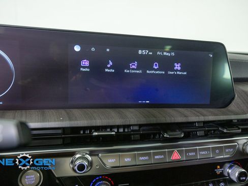 Used 2024 Kia Telluride SX Prestige AWD/4WD image 19